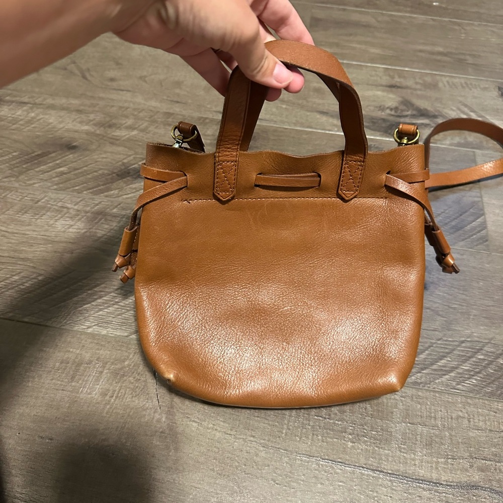 Madewell The Small Drawstring Transport Crossbody English Saddle - Picture 4 of 5
